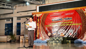 Tổ chức chương trình giao lưu, báo cáo kết quả xây dựng "Câu lạc bộ em yêu nghệ thuật truyền thống" tại Trường THCS Tây Vinh