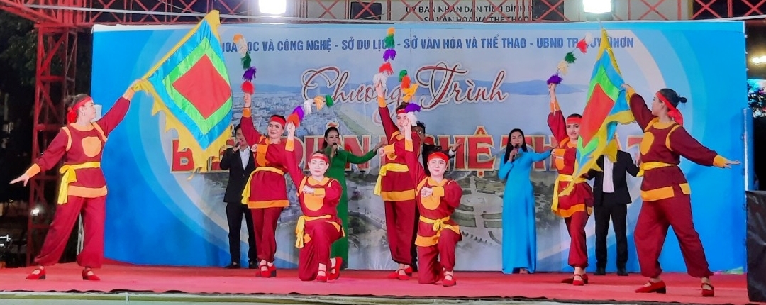 TIẾT MỤC HÁT MÚA MÙA XUÂN ÂM VANG THẦN TỐC