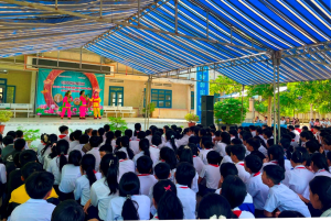 Tổ chức Chương trình giao lưu, trải nghiệm nghệ thuật truyền thống tại trường THCS Tây Vinh, xã Bình An, tỉnh Gia Lai