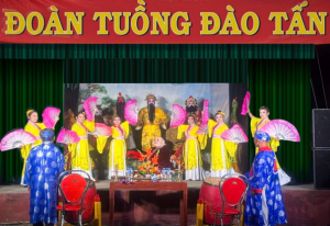 Hai đoàn nghệ thuật truyền thống tích cực biểu diễn  phục vụ Nhân dân và khách du lịch