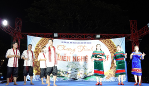 Chương trình biểu diễn nghệ thuật tổng hợp của Đoàn Ca kịch Bài chòi thuộc Nhà hát nghệ thuật truyền thống tỉnh  phối hợp với Trung tâm võ thuật cổ truyền Bình Định tại Quảng trường Nguyễn Tất Thành ngày 19/9/2026